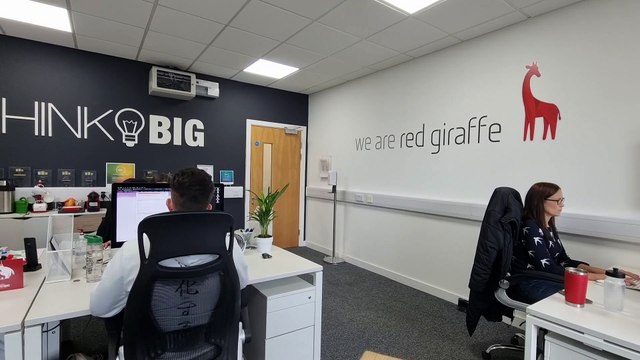 Red-Giraffe web design agency milton keynes