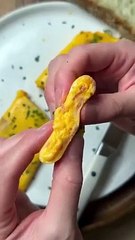 I thought I didn’t like omelettes until I started making them like this