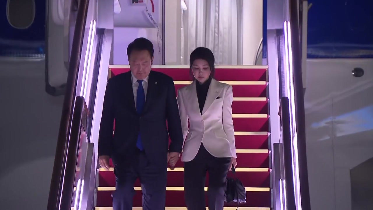 尹, 나토 정상회의 마치고 귀국...북러 대응 공조 확인 / YTN