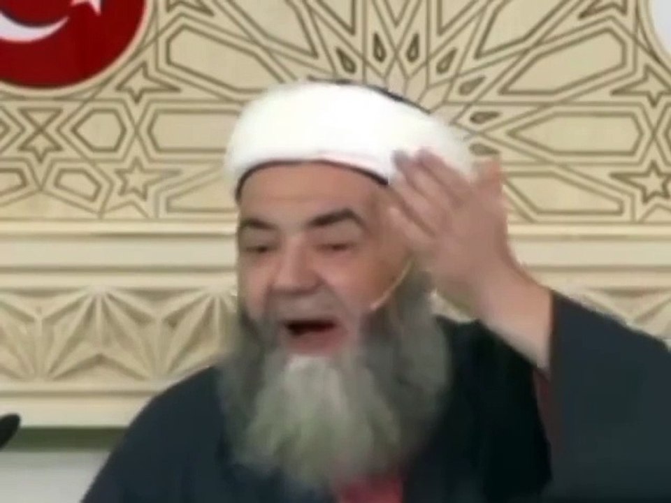 Cübbeli Ahmet Hoca parfüm sıkanları uyardı! Son...