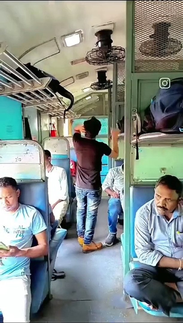 ⁣Most trending song. Raja Mistri.