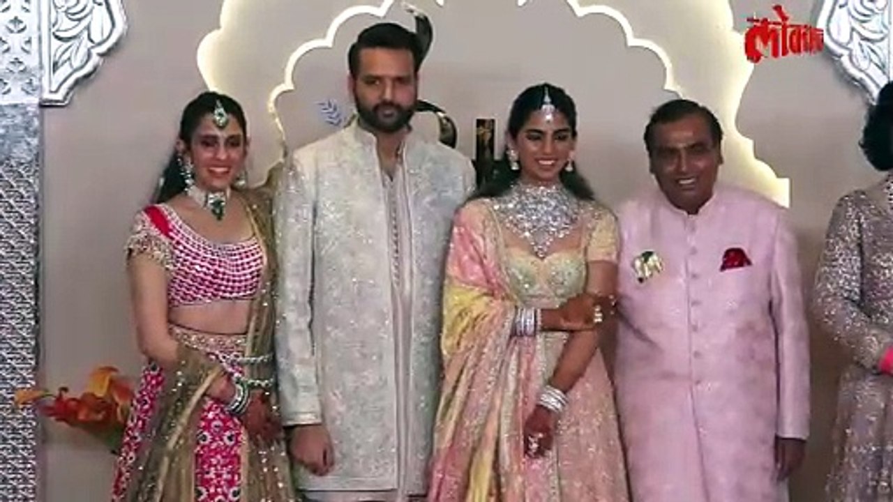 लेक अनंत अंबानीच्या लग्न सोहळ्यासाठी अंबानी कुटुंब पाहा कसं तयार झालंय..