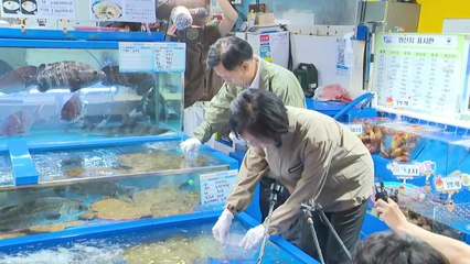 식약처·해수부, 여름철 수산물 안전관리 현장 점검 / YTN
