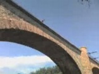 Saut pont vu bas