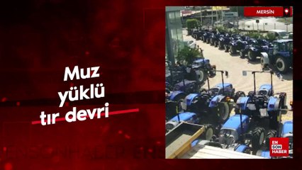 Mersin'de muz yüklü tır devrildi
