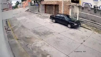 Captan hombre desnudo corriendo por la colonia puebla.
