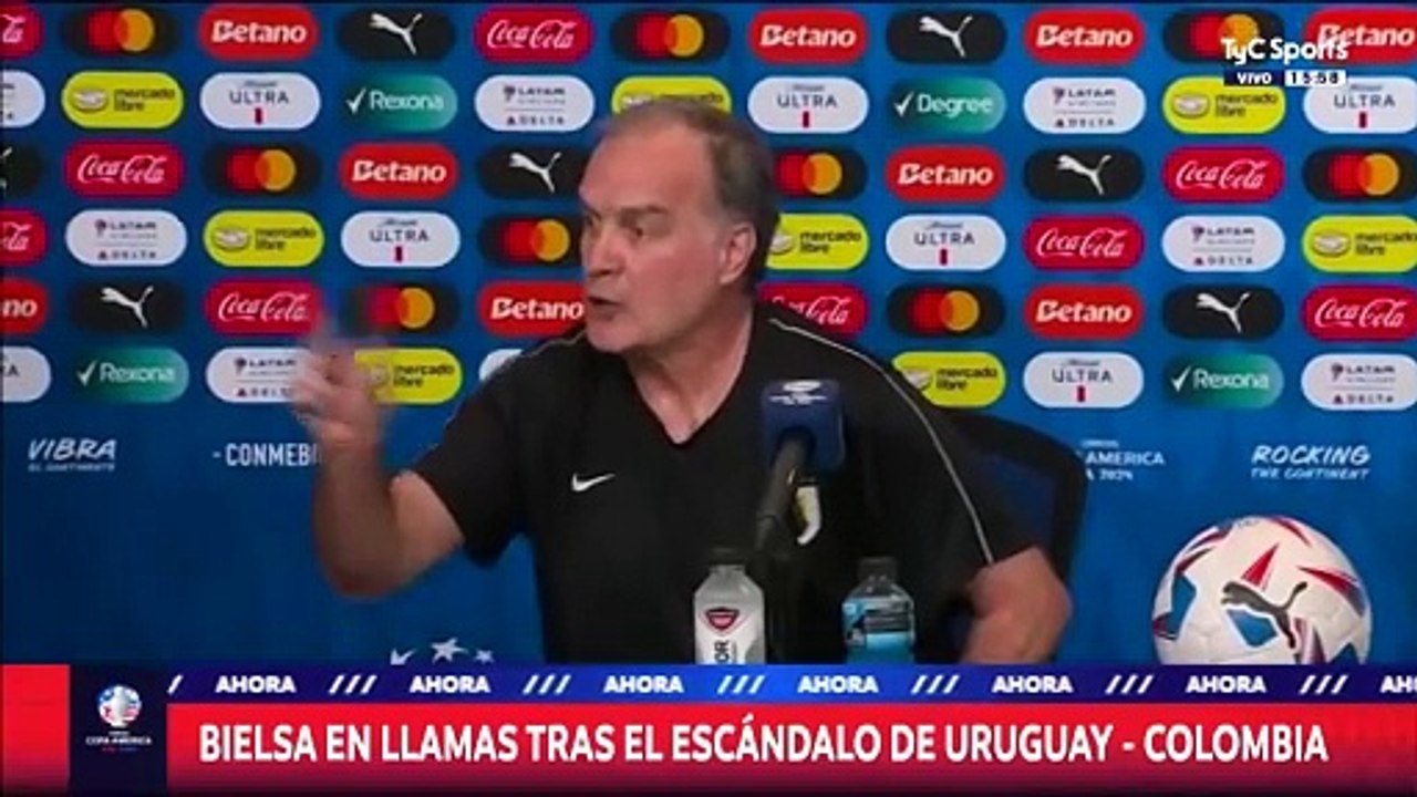 El entrenador de Uruguay rompió el silencio y descargó toda su bronca con el estado del campo de juego durante la competencia en Estados Unidos.