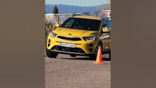 Kia Stonic, ¿cómo lo hizo? #esquiva77 #shorts