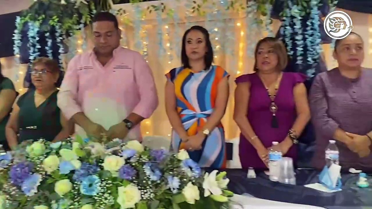 En alma, Jesús Antonio acudió a su graduación de sexto grado