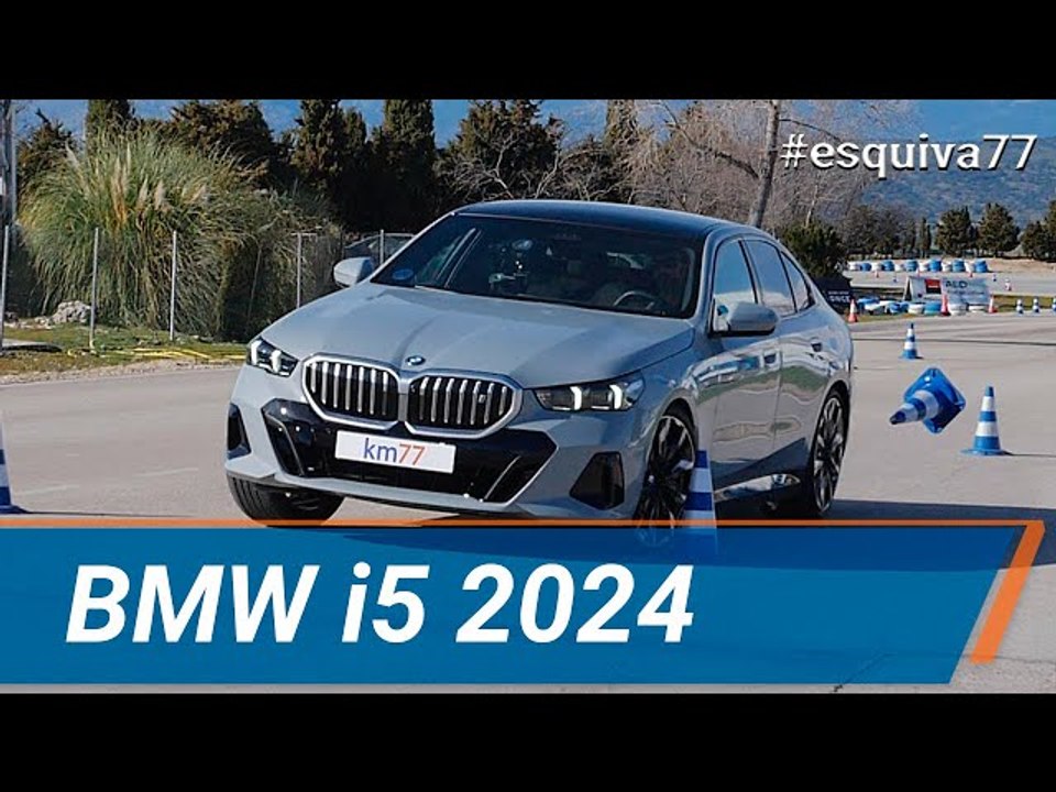 BMW i5 2024 - Maniobra de esquiva (moose test) y eslalon | km77.com