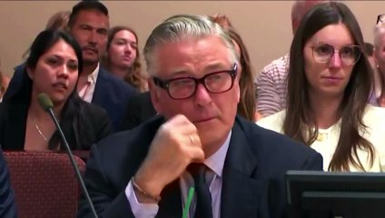 Juicio de Alec Baldwin por homicidio involuntario es anulado por supresión de pruebas