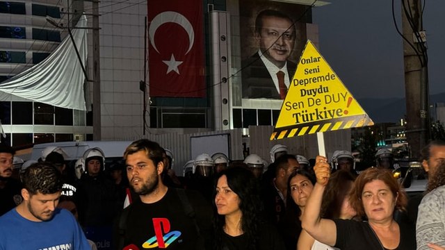 AKP önünde ötanazi eylemi