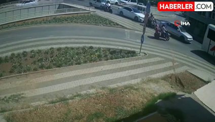 Motosiklet ile elektrikli motosiklet çarpıştı: 1 yaralı