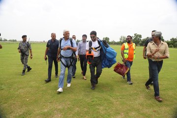 पहली बार भारत में निजी स्काइडाइविंग सुविधा शुरू