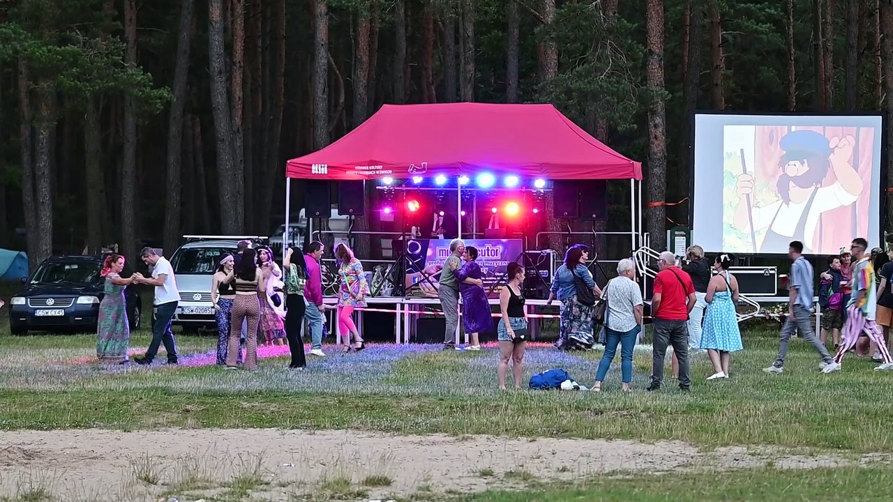 Dyskoteka w Decznie