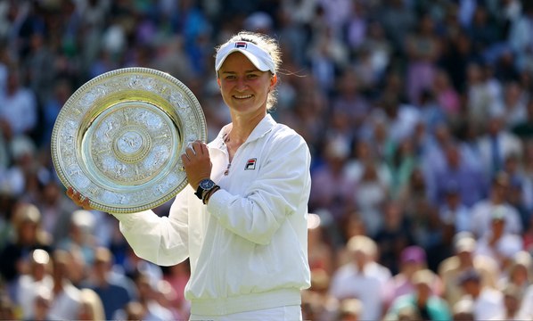 مراسم تتويج كريتشيكوفا بلقب بطولة ويمبلدون