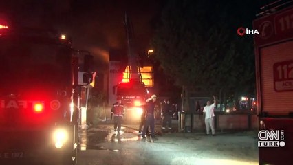 Sakarya'da korkutan gece: Fabrika alevler içinde!
