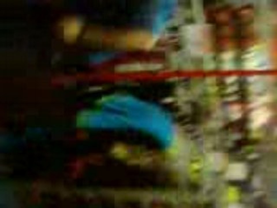 guillaume met un dunk mais se casse les cotes!!