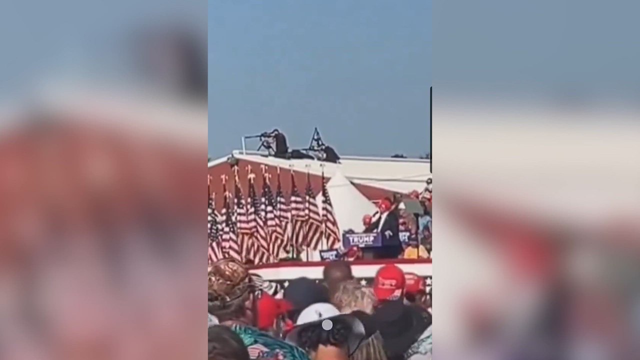Sniper reacts during suspected Trump assassination attempt while Trump was speaking.