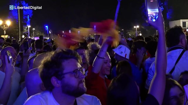 ¡Berlín es española! Así ha celebrado la afición la Eurocopa conseguida por la Selección
