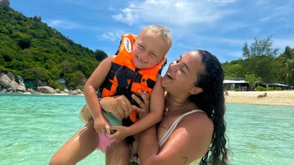 Single mum quits her job to backpack around Asia with her five-year-old