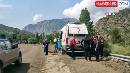Erzurum'da heyelan otomobili dereye sürüklemişti: 10 aylık bebeği arama çalışmaları devam ediyor