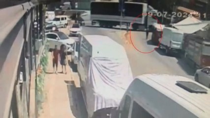 Arkadaş kurbanı oldu: Anahtarı kopyaladı, altın ve dolarları götürdü...