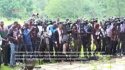Prersiden Kenya Membubarkan Hampir Seluruh Kabinetnya Setelah Terjadi Protes Nasional
