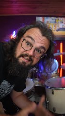 Jouer de la batterie avec ses mains : ça fait quoi ?