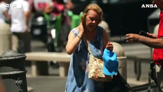 Roma, ondata di caldo con picchi di 40 gradi: immagini dal centro citta'