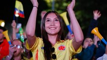 Mit großem Feuerwerk: Kolumbianische Fans hoffen auf die Überraschung