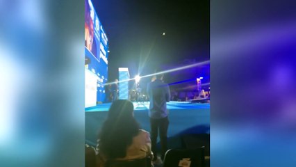 Il ministro Sangiuliano fischiato e contestato al festival del Libro Possibile di Polignano a Mare