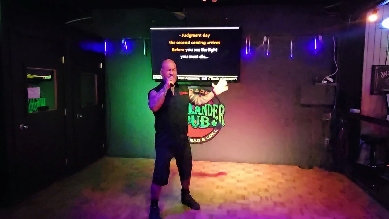 SLAYER - SOUTH OF HEAVEN (PERFORMED AT THE HIGHLANDER)