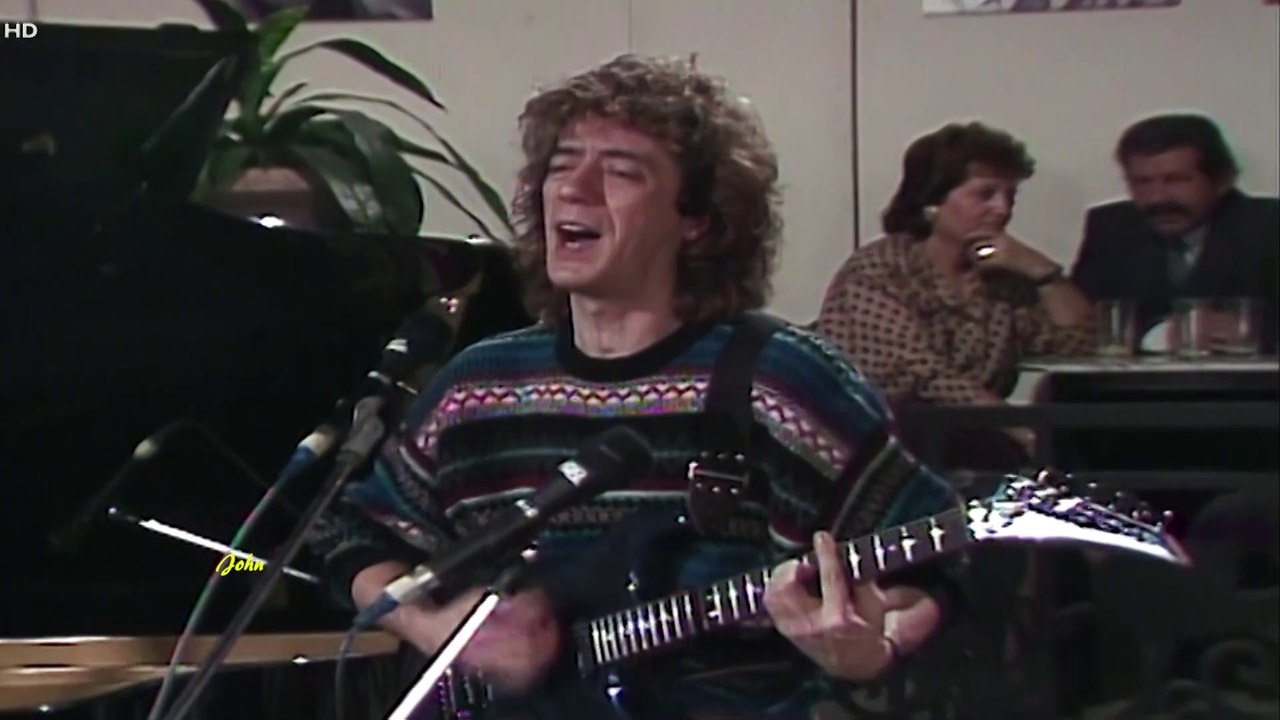 Στιγμές-Αν ο έρωτας ζει-Κυρίες & Κύριοι-Στην πηγή μια κοπέλα-Η γενιά μας-Ο Αχιλλέας απ΄ το Κάϊρο-Δε μετανιώνω – Κώστας Τουρνάς (Video Live 1988)