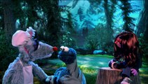Sesame Street: Cookie's Crumby Pictures - Twilight: Breaking Cookie (Latin Spanish, HBO)