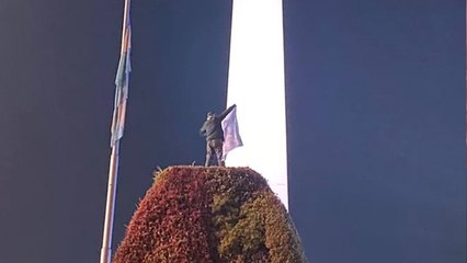 Aficionado de Argentina muere en el Obelisco en plena final de la Copa América