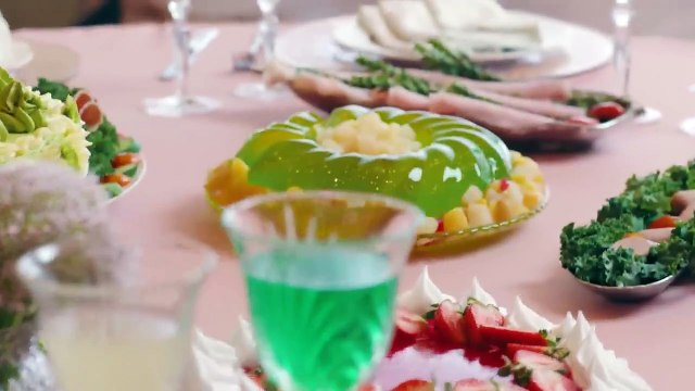 Nancy Ajram - Miyye W Khamsin (Official Music Video) نانسي عجرم - مية و خمسين