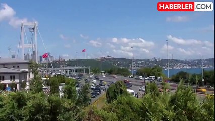 Cumhurbaşkanı Erdoğan'dan 15 Temmuz Şehitler Makamı'nda Kuran tilaveti