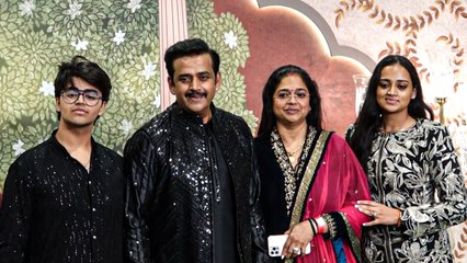 Anant Ambani & Radhika Mangal Utsav Ceremony: Ravi Kishan का परिवार के साथ दिखा निराला अंदाज़