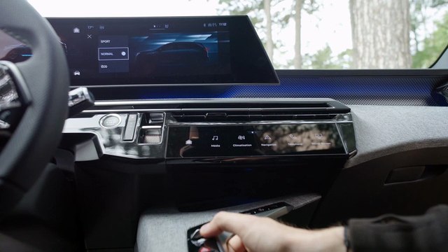 Peugeot E-5008 (Intérieur)