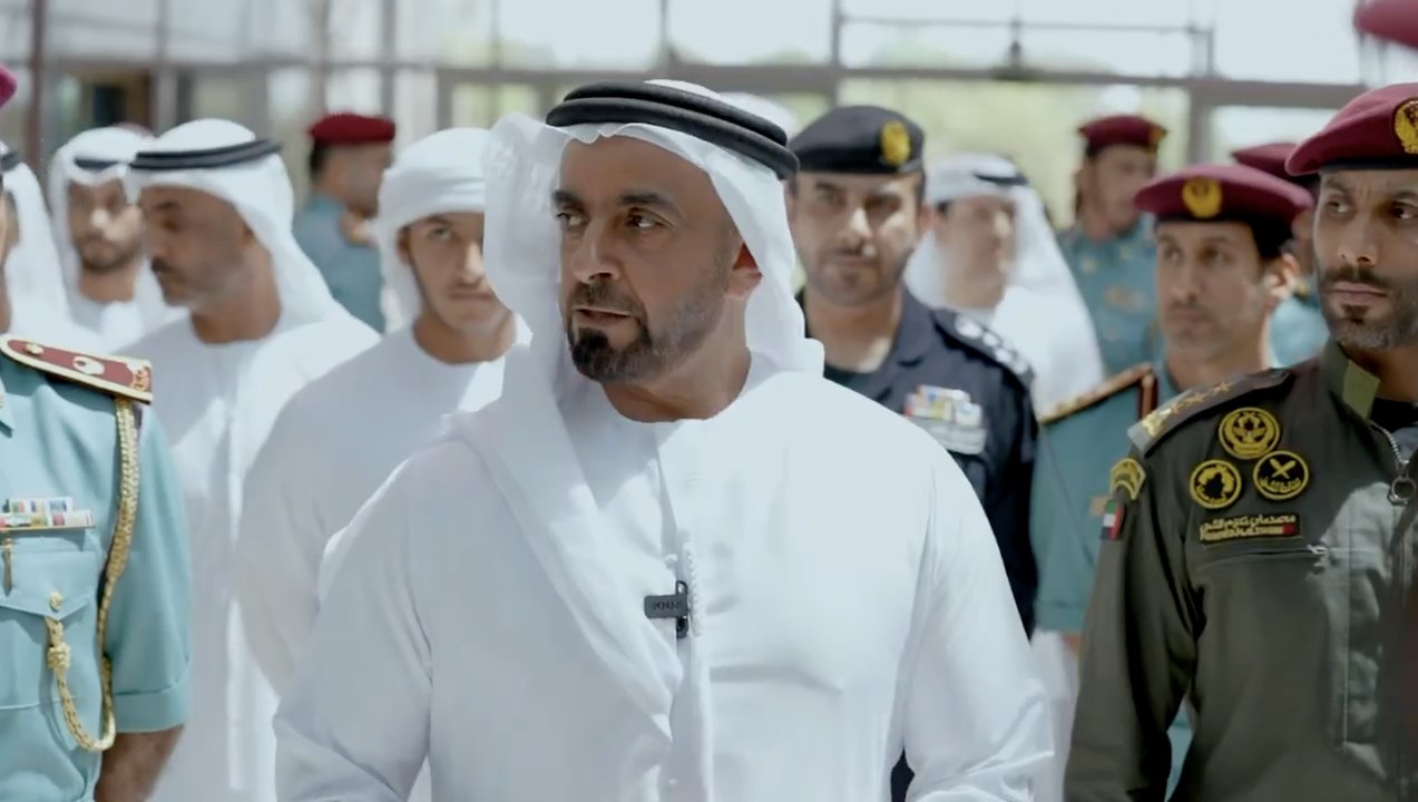 سيف بن زايد يلتقي أفراد الشرطة الإماراتية المشاركين في تأمين أولمبياد باريس 2024، فماذا قال لهم؟