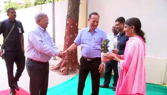 AHMEDABAD SGST BHAVAN FACE AUTHENTICATION AADHAAR IDENTITY VERIFICATION LAUNCHED BY KANU DESAI