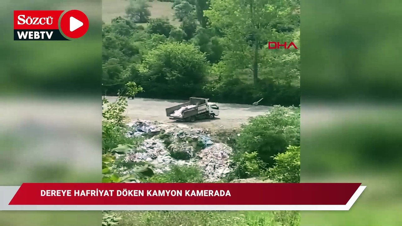 Dereye hafriyat döken kamyonet kamerada