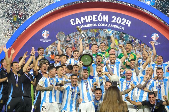 AR OOV ARGENTINA 150724