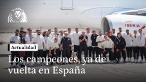 VÍDEO | Así ha sido la llegada de los jugadores de la Selección, con una hora de retraso, a Barajas