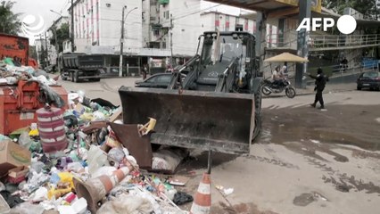 Policía entra en diez favelas de Rio para frenar guerra entre traficantes y milicias