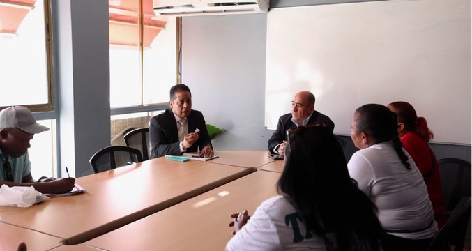 Buhoneros marcharon hasta la alcaldía de Panamá