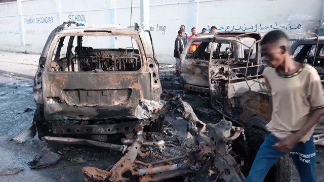 소말리아 모가디슈에서 차량 폭탄 테러...5명 사망 / YTN