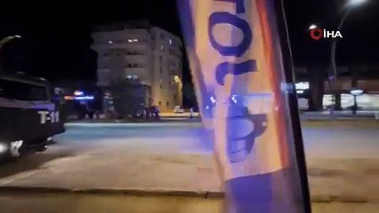 Alçaklar boş durmuyor! 15 Temmuz yürüyüşüne havai fişekli saldırı