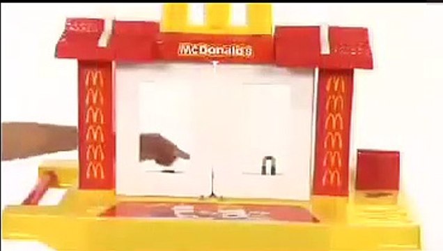 McDonalds Drive Thru Food Cart Playset
